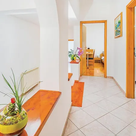3 Bedroom Cozy In * Nedeščina