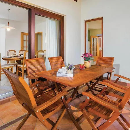 3 Bedroom Cozy In * Nedeščina